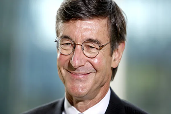 Schwarzenegger Drops Loan Amid Record Budget Impasse