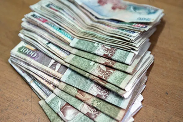 Kenyan Schilling Bank Notes