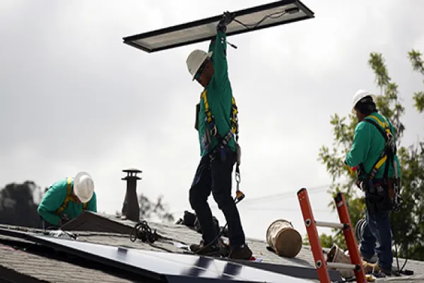 A SolarCity Installation As Earnings Figures Are Released
