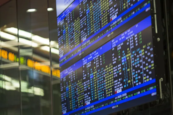 China Everbright Bank Co. Chairman Tang Shuangning Attends Listing Ceremony