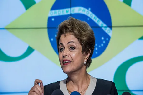 2015-07-georgie-hurst-brazil-dilma-rousseff-large.jpg