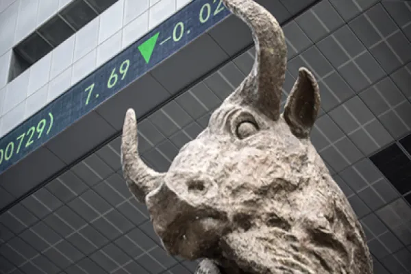 Images of the Shenzhen Stock Exchange and General Economy