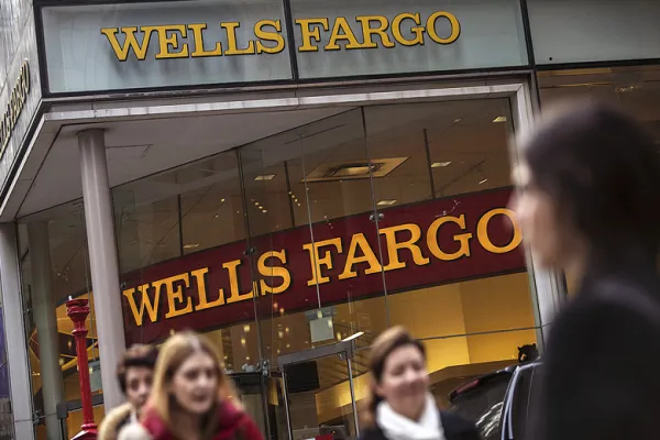 A Wells Fargo & Co. bank branch in New York, U.S. (Photo Credit: Victor J. Blue/Bloomberg).