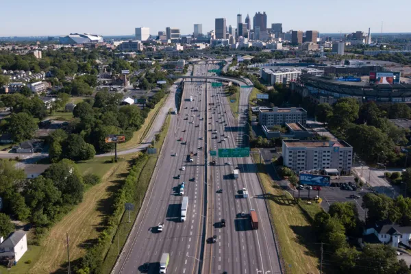 (Elijah Nouvelage/Bloomberg)