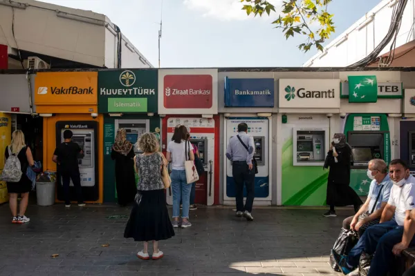 Nicole Tung/Bloomberg