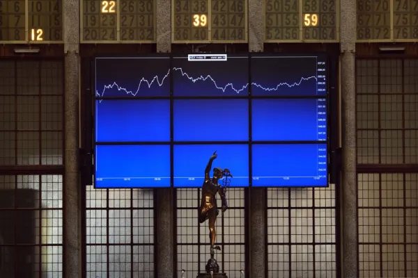 Yuriko Nakao/Bloomberg