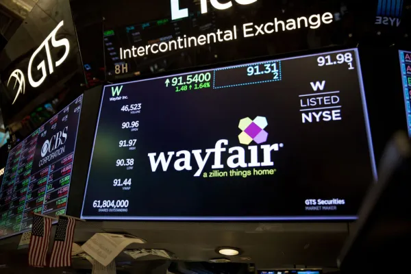  Wayfair became Hound Partners third-largest long position in June. (Michael Nagle/Bloomberg)