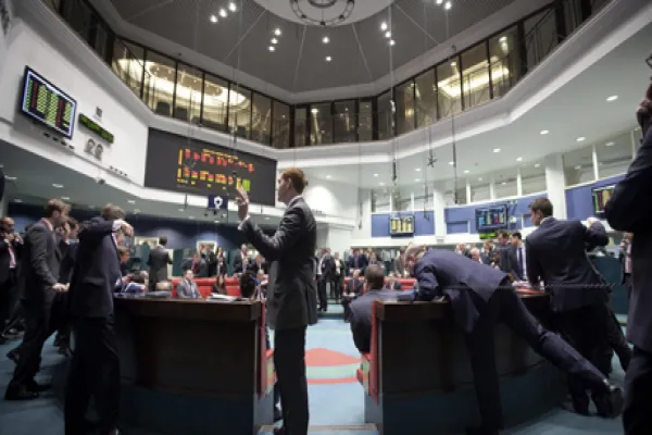 lme-trading-floor-large.jpg