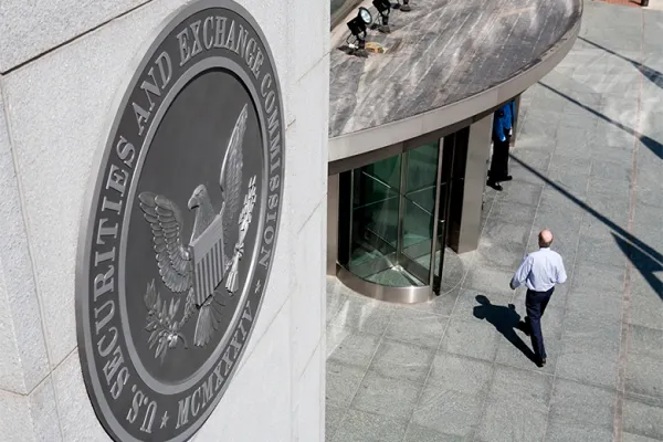 Brendan Hoffman/Bloomberg