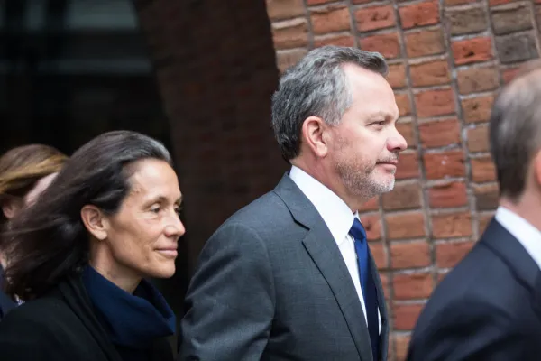Bill McGlashan leaving federal court in Boston on March 29, 2019. (Scott Eisen/Bloomberg)