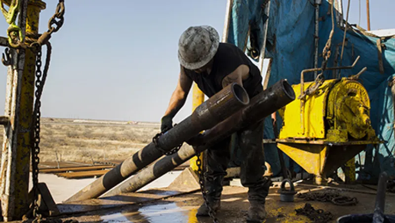 Oil-Bust Veterans Brace For Storm Unseen By Shale-Boom Neophytes