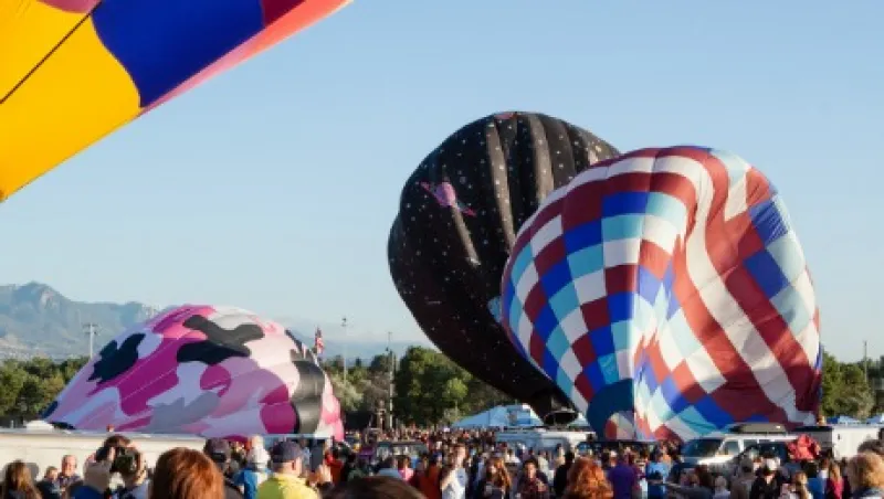 2016-06-gmtl-pimco-inflation-deflation-hot-air-balloons-large.jpg