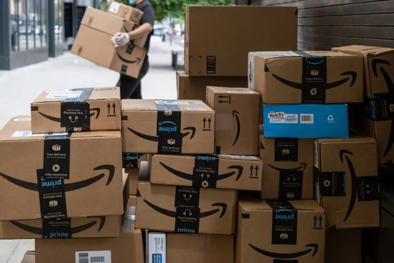 Amazon was Lone Pine's third-largest U.S. long at the end of March. (Jeenah Moon/Bloomberg)