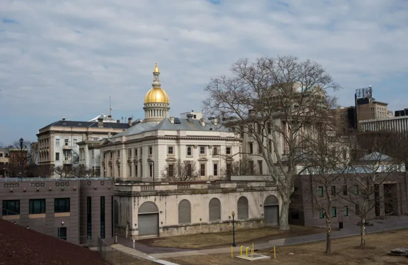 The New Jersey State House in Trenton, NJ (Ron Antonelli/Bloomberg)