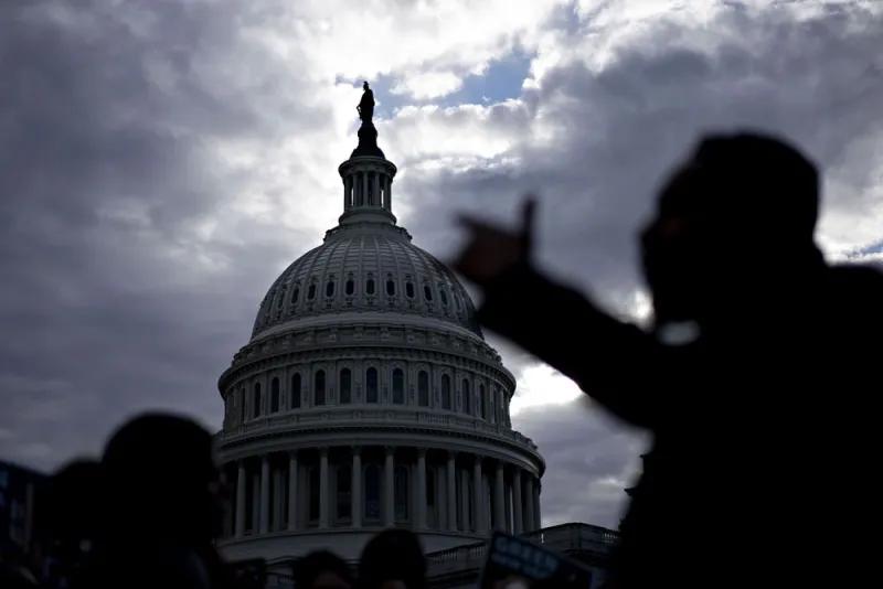 Andrew Harrer/Bloomberg